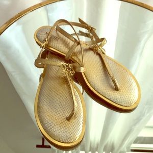 }}} Gold Michael Kors Flat Sandals {{{